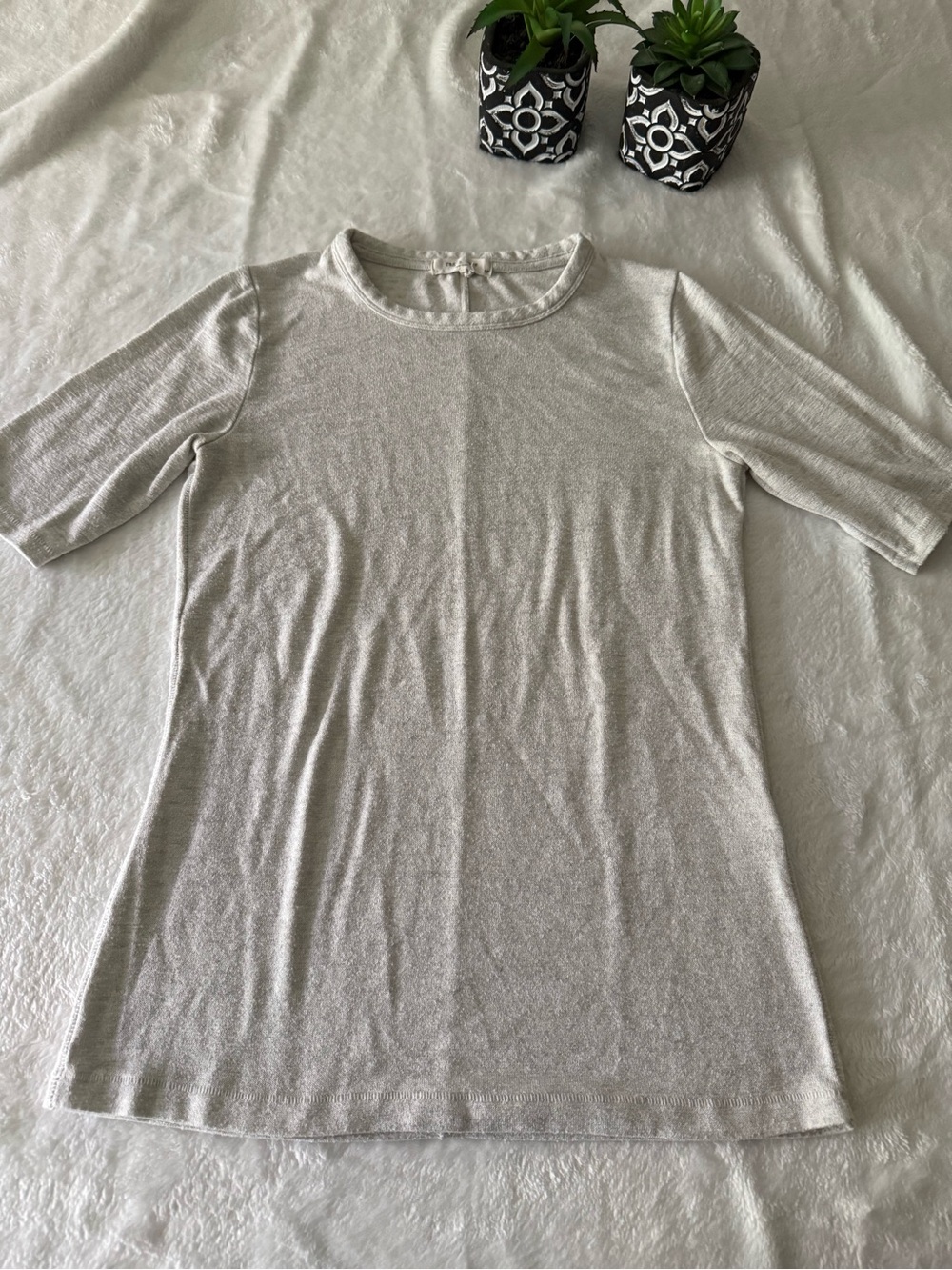 Rag and Bone Oatmeal Colored Short Sleeved Stretch Top S Small